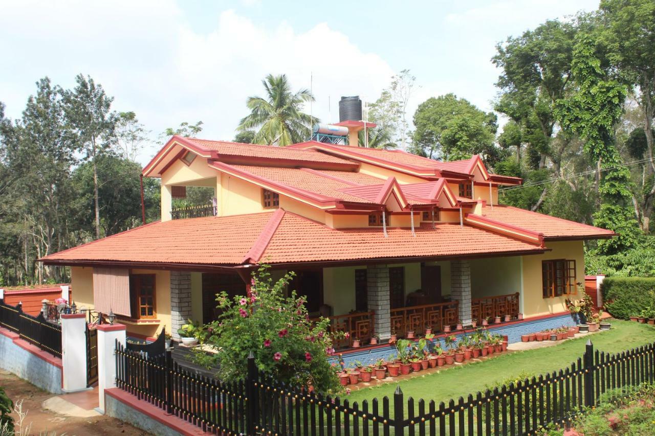 Whistling Woods Farm Stay Kushālnagar Kültér fotó